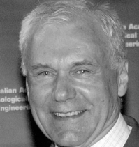 Head shot of Professor Graeme Pearman AM FTSE FAA